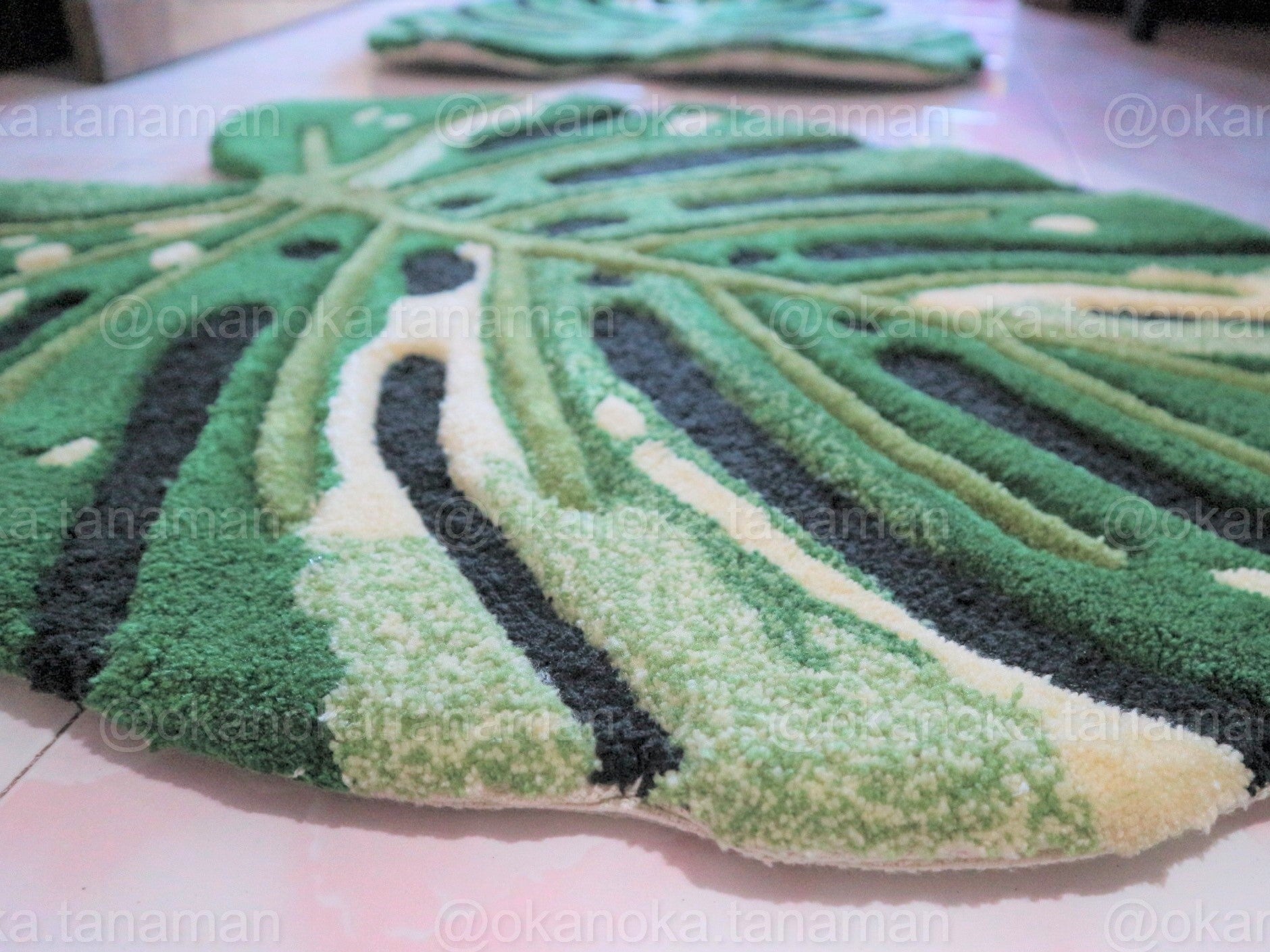 monstera plant rug Monstera Variegated Rug Mat Plant Accesories Home Decoration 60x60 cm – Okanoka